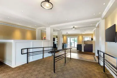 Photo 5 - Best Western Plus Longbranch Hotel & Convention Center