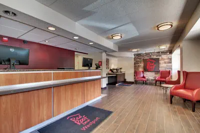 Photo 4 - Red Roof Inn St Louis - Westport/ Maryland Heights