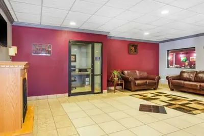 Photo 3 - Quality Inn Ozona I-10