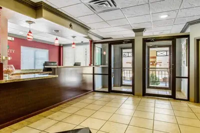 Photo 5 - Quality Inn Ozona I-10