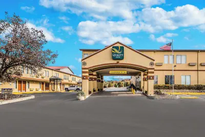 Photo 2 - Quality Inn Ozona I-10
