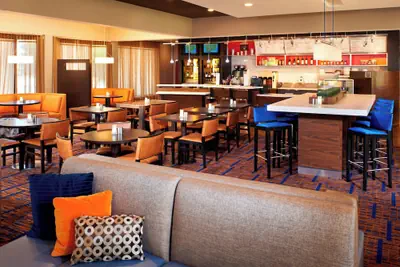 Photo 5 - Courtyard by Marriott Rockford