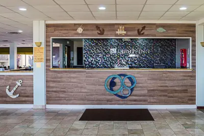 Photo 3 - Quality Inn Biloxi Beach