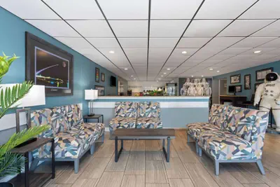 Photo 4 - La Quinta Inn by Wyndham Cocoa Beach-Port Canaveral