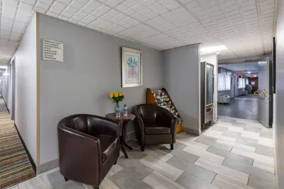 Photo 4 - Quality Inn Austintown - Youngstown West
