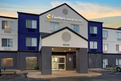 Photo 2 - Comfort Inn & Suites Memphis East