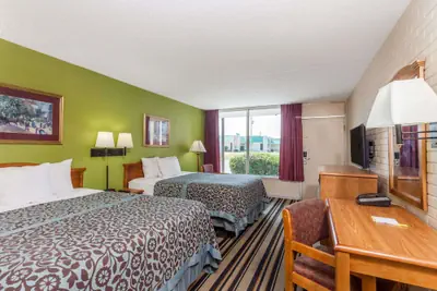 Photo 5 - Days Inn by Wyndham Jackson