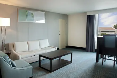 Photo 5 - Holiday Inn Victorville by IHG