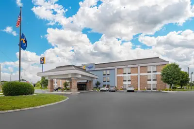 Photo 2 - Comfort Inn Chattanooga Downtown Southside