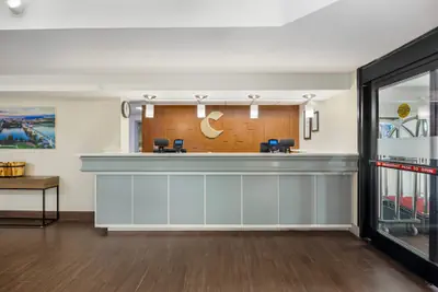Photo 4 - Comfort Inn Chattanooga Downtown Southside
