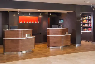 Photo 3 - Courtyard by Marriott Richmond West