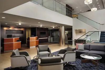 Photo 4 - Courtyard by Marriott Los Angeles Century City/Beverly Hills