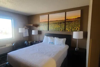 Photo 5 - Days Inn by Wyndham Watertown
