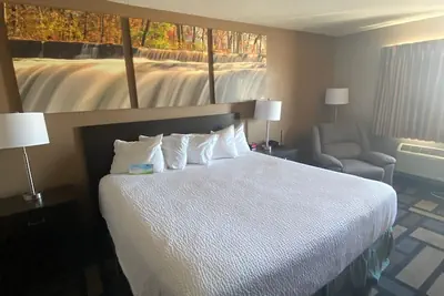 Photo 3 - Days Inn by Wyndham Watertown