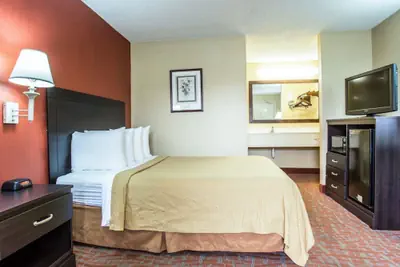Photo 2 - Quality Inn & Suites Monroe