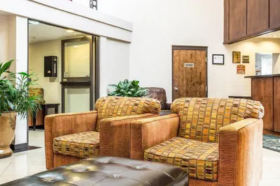 Photo 3 - Quality Inn & Suites Coliseum