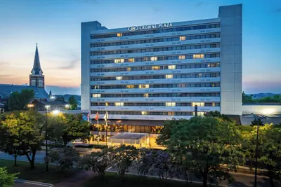 Photo 2 - Crowne Plaza Knoxville Downtown University by IHG