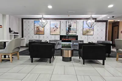 Photo 4 - La Quinta Inn & Suites by Wyndham Deerfield Beach I-95