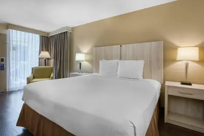 Photo 2 - Best Western Battlefield Inn-Manassas