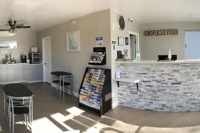 Photo 3 - University Inn