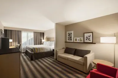 Photo 4 - Country Inn & Suites by Radisson, Sandusky South, OH