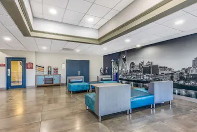 Photo 4 - Clarion Inn Murfreesboro Old Fort Pkwy