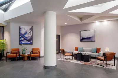Photo 3 - DoubleTree Suites by Hilton Hotel Salt Lake City