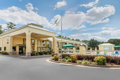 Photo 2 - Quality Inn McComb