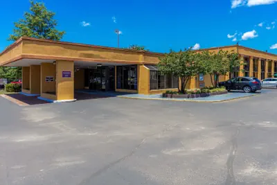 Photo 2 - Quality Inn Starkville near University