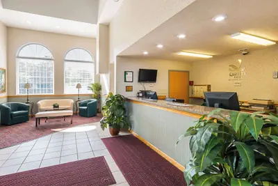Photo 4 - Quality Inn Weston