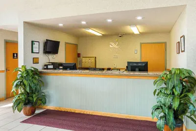 Photo 3 - Quality Inn Weston