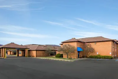 Photo 2 - Quality Inn Summersville - New River Area