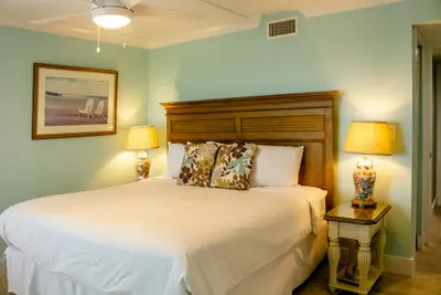Photo 5 - Sundial Beach Resort & Spa