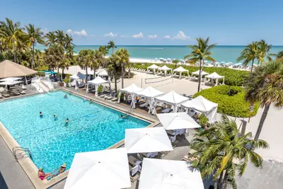 Photo 2 - Sundial Beach Resort & Spa