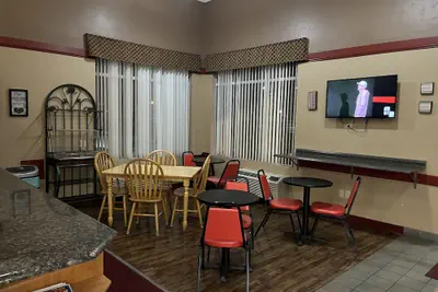 Photo 4 - Americas Best Value Inn Kalispell