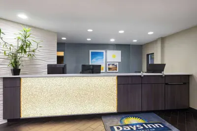 Photo 3 - Days Inn by Wyndham Chattanooga Lookout Mountain West
