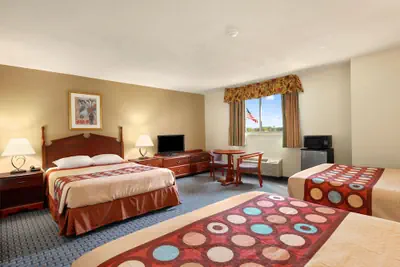 Photo 5 - Fairbridge Inn Express Buffalo Airport Williamsville