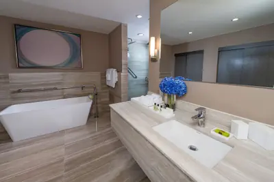 Photo 4 - InterContinental Miami by IHG