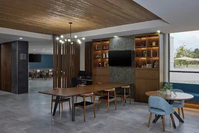 Photo 2 - Four Points by Sheraton Englewood