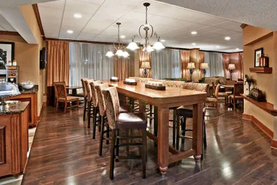 Photo 3 - Hampton Inn by Hilton Bowling Green