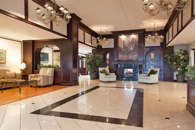Photo 2 - Park Pointe Hotel
