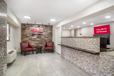 Photo 5 - Red Roof Inn Greenville
