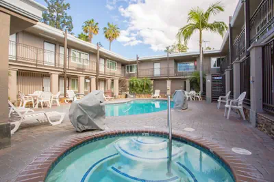 Photo 2 - Del Sol Inn - Anaheim Resort