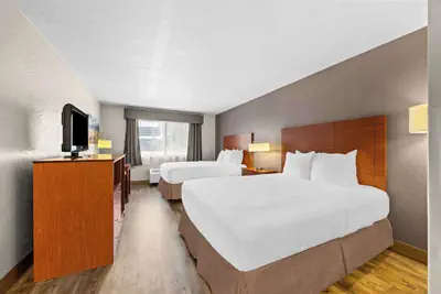 Photo 5 - Best Western Inn At The Rogue