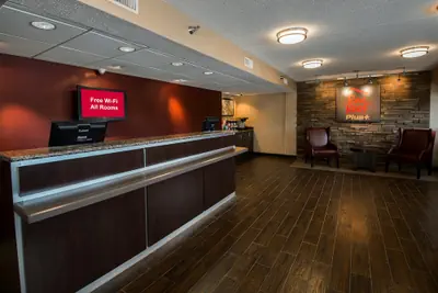 Photo 3 - Red Roof Inn PLUS+ Chicago - Naperville