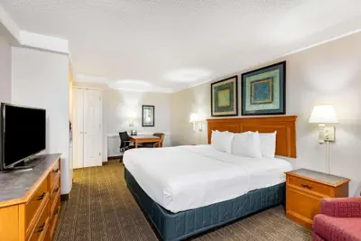 Photo 5 - La Quinta Inn by Wyndham El Paso West