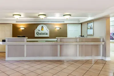 Photo 3 - La Quinta Inn by Wyndham El Paso West