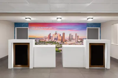Photo 3 - La Quinta Inn & Suites by Wyndham Houston Stafford Sugarland