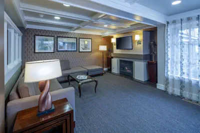 Photo 5 - Red Lion Hotel Bellevue