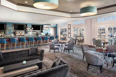 Photo 5 - Hilton San Diego Airport/Harbor Island